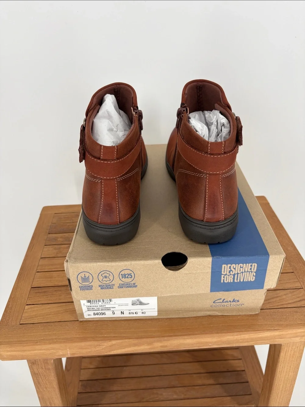 New Clarks Carleigh drift British tan combination size 9